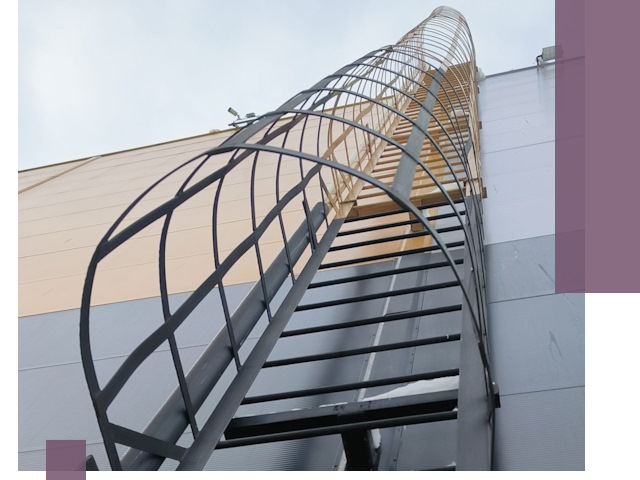 Изготовление и монтаж пожарных лестниц в Амурске профессионально