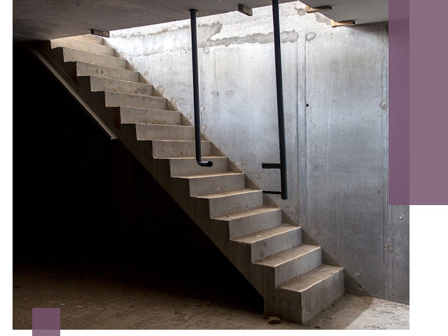Изготовление и монтаж лестниц в подвале в Амурске