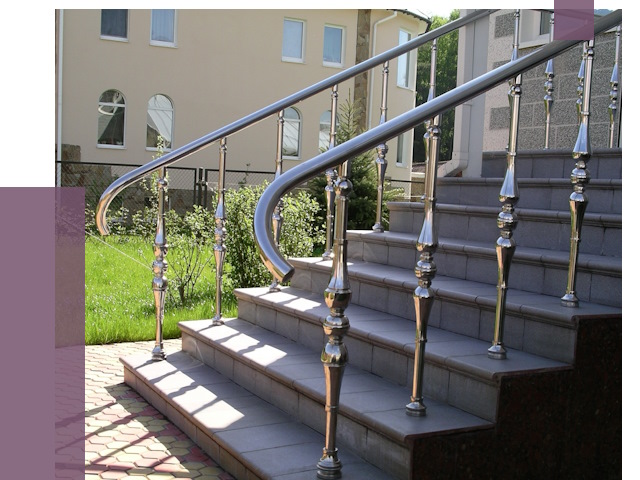 Перила для крыльца в Амурске от 10849 руб. — монтаж ПРОЛЁТ-Мрс