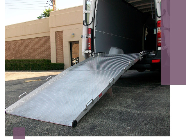 Мобильные пандусы в Амурске — производство, монтаж и аренда