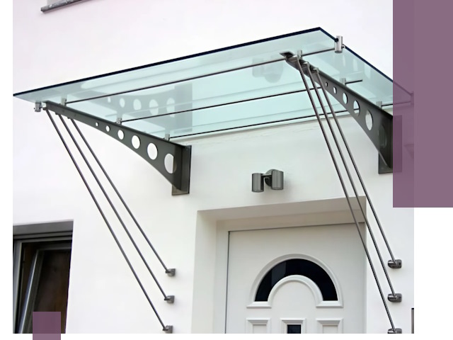 Козырьки над входом под ключ в Амурске — изготовление и монтаж