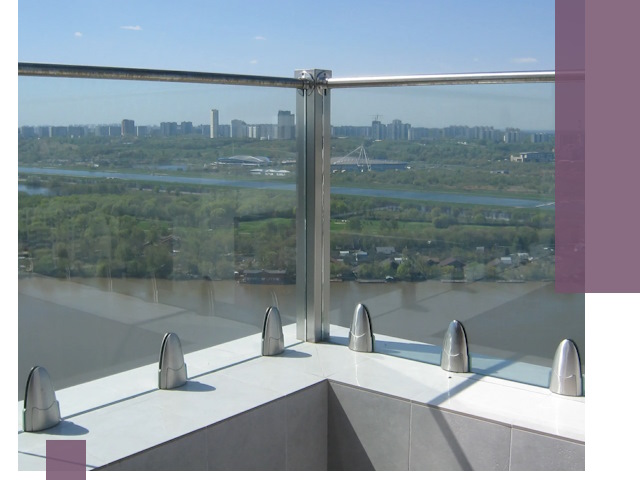 Стеклянные парапеты премиум класса в Амурске для домов и бизнесов